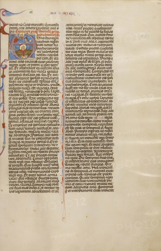 Initial A: Daniel in the Lions' Den; Bologna, Emilia-Romagna, Italy; about 1280 - 1290; Tempera colors, gold leaf, and ink
