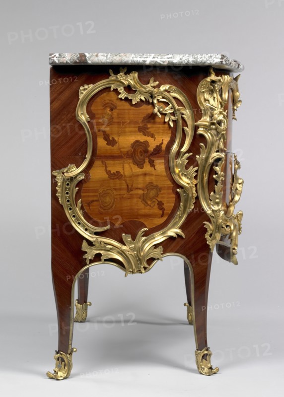 Commode; Bernard II van Risenburgh, French, after 1696 - about 1766, master before 1730, Paris, France; about 1750; Oak
