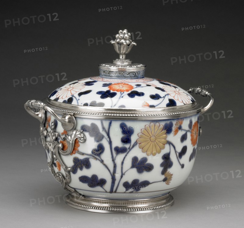 Lidded Bowl; Imari, Japan; porcelain about 1680; mounts about 1717 - 1727; Hard-paste porcelain; colored enamel decoration