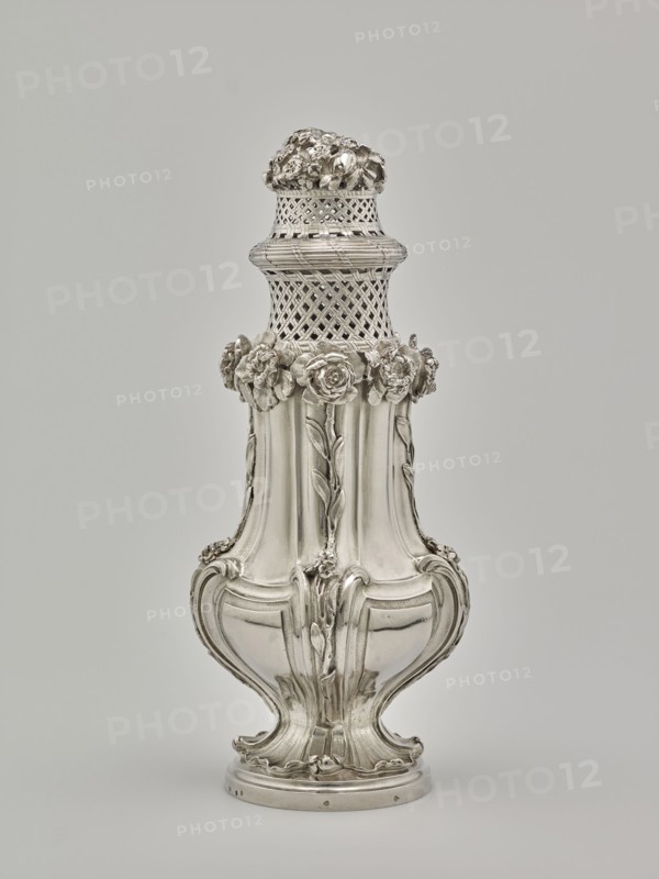 Sugar Caster, one of a pair, sucrier à poudre, Simon Gallien, French, died 1757, master 1714), Paris, France; 1743; Silver