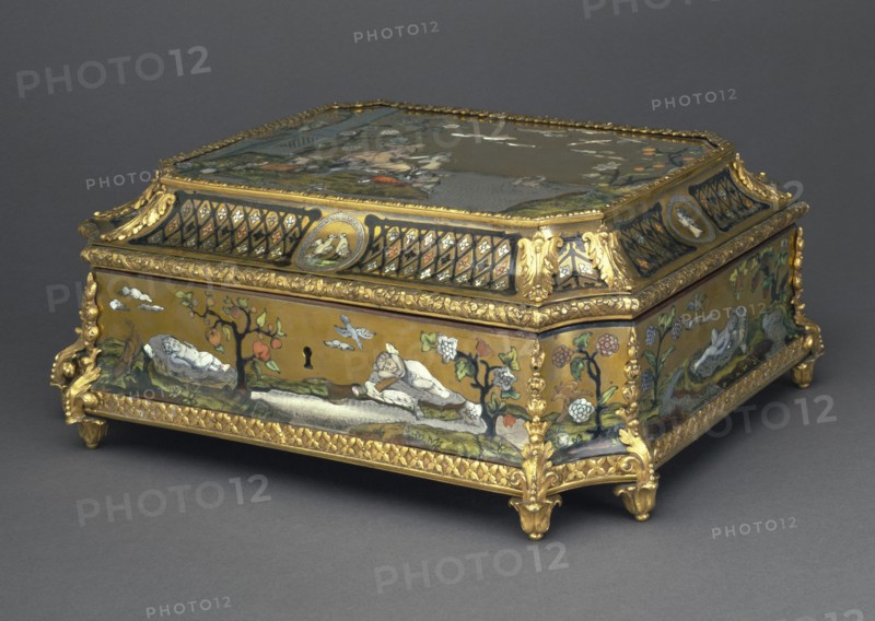 Casket; Southern Germany, Germany; about 1680 - 1690; Wood veneered with rosewood, brass, mother-of-pearl, pewter, copper