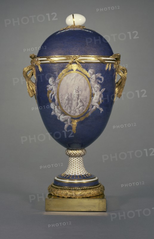 Lidded vase, with reserve scene of a female figure, Painting attributed to Jean-Baptiste-Etienne Genest, French, active 1752