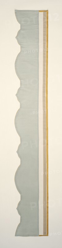 Upper inner proper left valence; Bruce Hutchison; 1993; Silk satin; with linen linings; 27.9 x 186.7 cm, 11 x 73 1,2 in