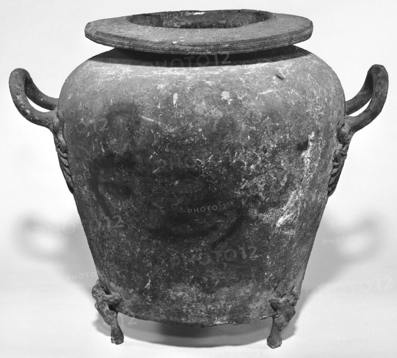 Etruscan Stamnos; Etruria; first half of 5th century B.C; Bronze; 30.1 × 23.7 cm, 11 7,8 × 9 5,16 in