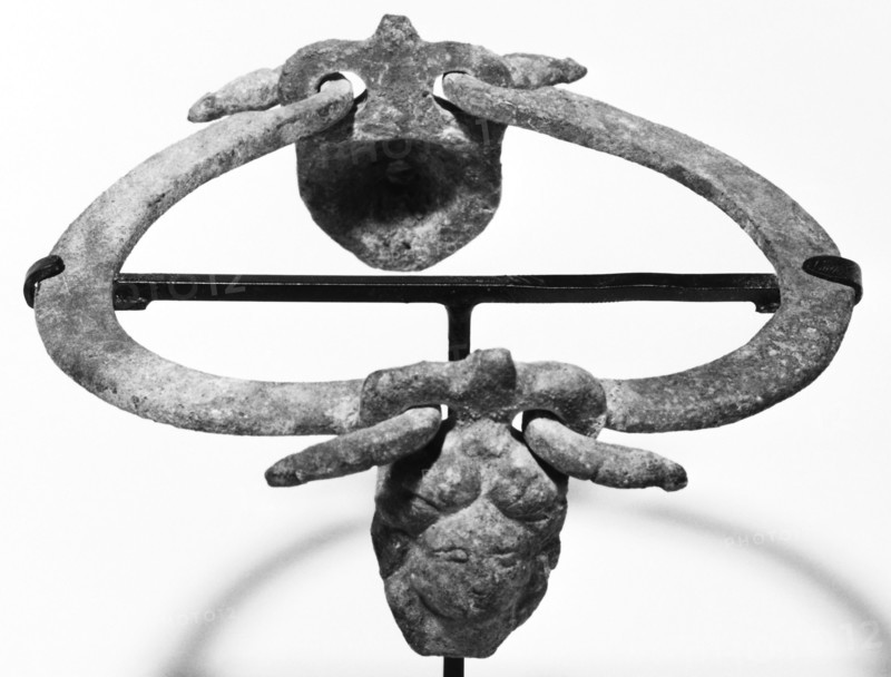 Double Handle from a Pail with Appliques; Italy, ?, 2nd century; Bronze; 14.4 cm, 5 11,16 in