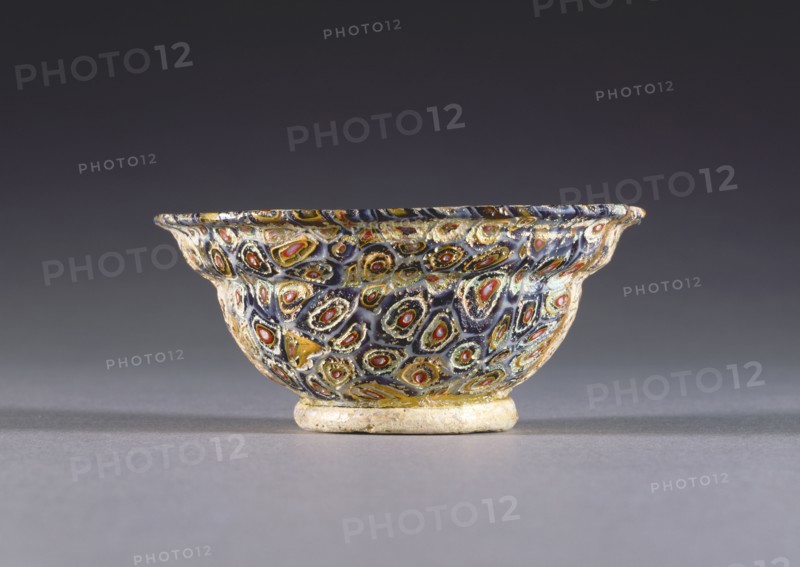 Bowl with an Offset Rim; 1st century B.C. - 1st century A.D; Glass; 8.9 cm, 3 1,2 in