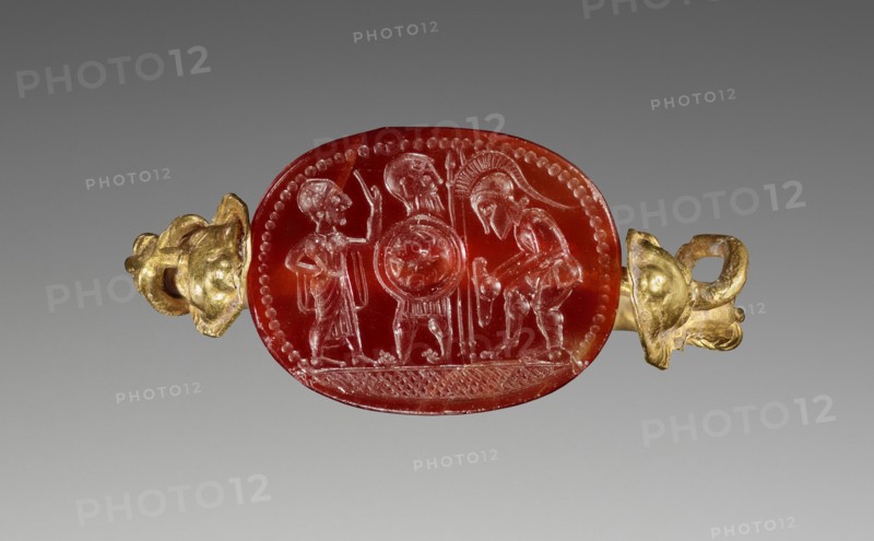 Scarab; Master of the Boston Dionysos; Etruria; 520 - 510 B.C; Carnelian and gold; 0.7 × 1.2 × 0.9 cm, 1,4 × 1,2 × 3,8 in