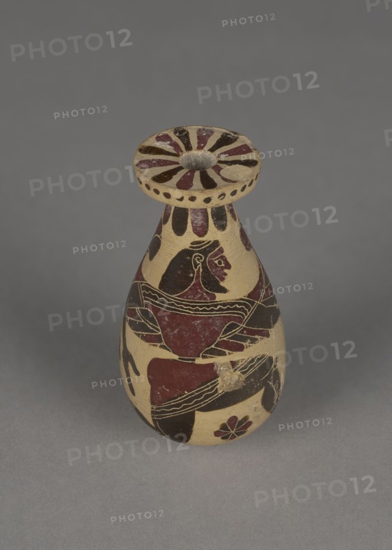 Corinthian Alabastron; Greece, Corinth, about 630 - 615 B.C; Terracotta; 7.8 × 4 cm, 3 1,16 × 1 9,16 in