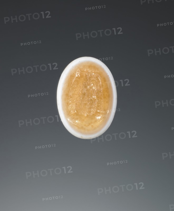 Engraved Gem; 1st century; Banded agate, light brown,white,gray,brown,gray; 1.5 × 1.1 × 0.6 cm, 9,16 × 7,16 × 1,4 in