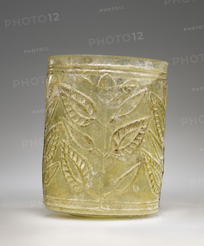 Leaf Beaker; Eastern Mediterranean, Roman Empire; 1st century; Glass; 7.3 × 6.4 cm, 2 7,8 × 2 1,2 in