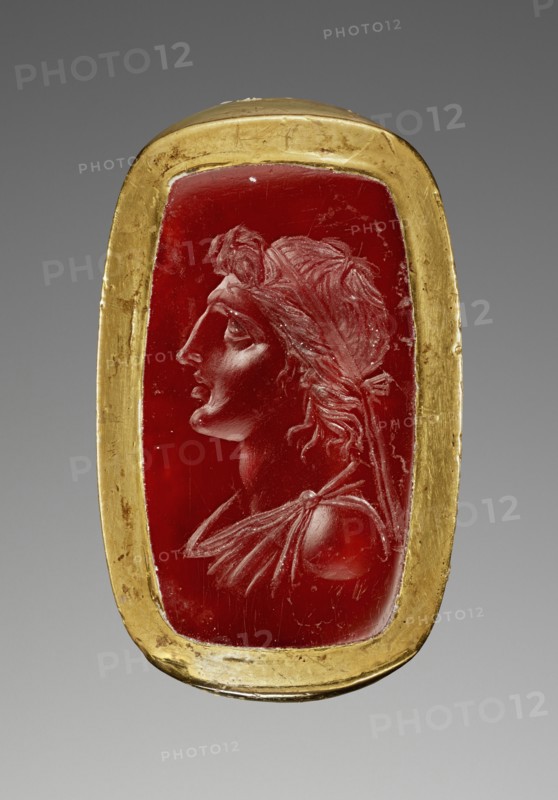 Ring with an Engraved Gem; 1st century B.C; Gem: ruby red carnelian: ring: gold; 2.2 × 1.3 × 0.3 cm, 7,8 × 1,2 × 1,8 in