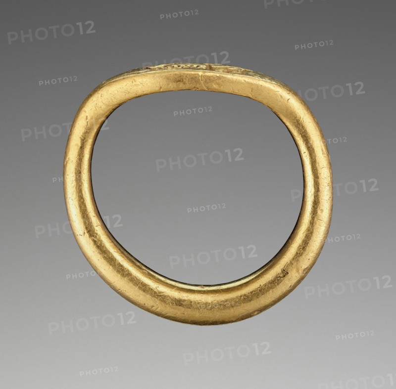 Sow; Etruria, ?, about 500 B.C; Gold; 1.9 × 1 × 0.2 cm, 3,4 × 3,8 × 1,16 in
