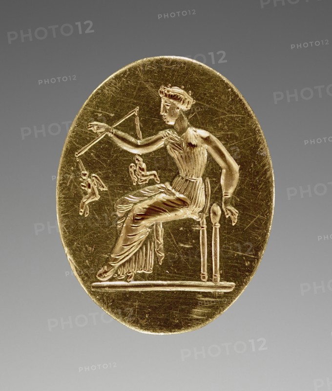 Aphrodite Weighing Love; about 350 B.C; Gold; 2.2 × 1.8 cm, 0.012 kg, 7,8 × 11,16 in., 0.0265 lb