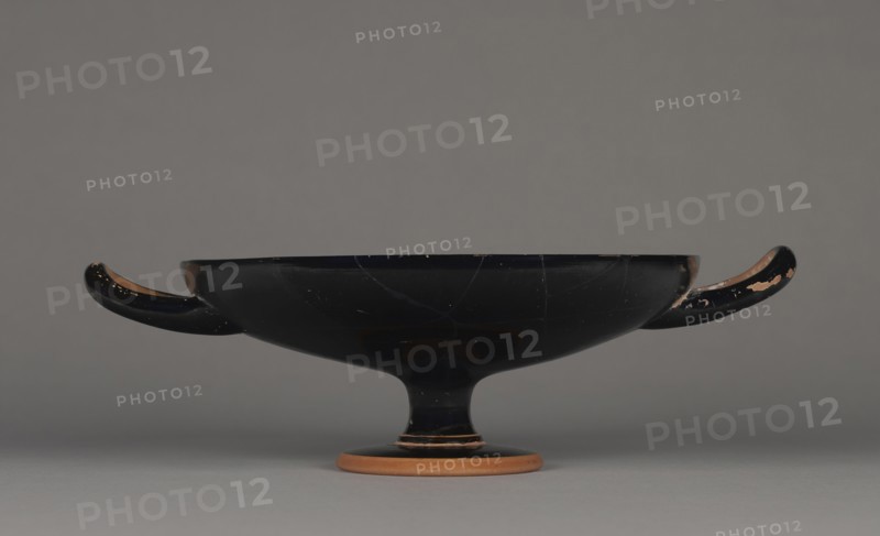 Red-Figure Kylix; Apollodoros, Greek, Attic, active about 500 B.C., Athens, Greece; about 500 B.C; Terracotta; 8.3 × 26.7 × 19