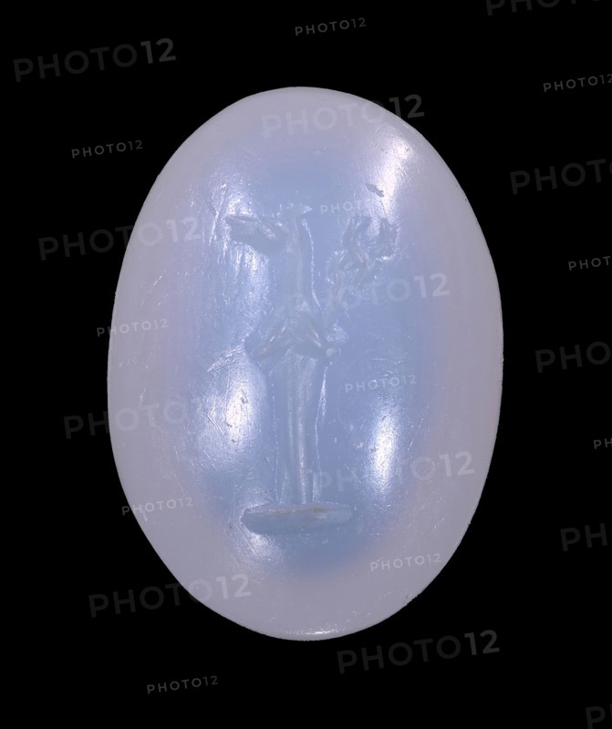 Engraved Gem; Mediterranean; 2nd - 4th century; Chalcedony, blue-gray; 1.3 x 0.9 x 0.6 cm, 1,2 x 3,8 x 1,4 in