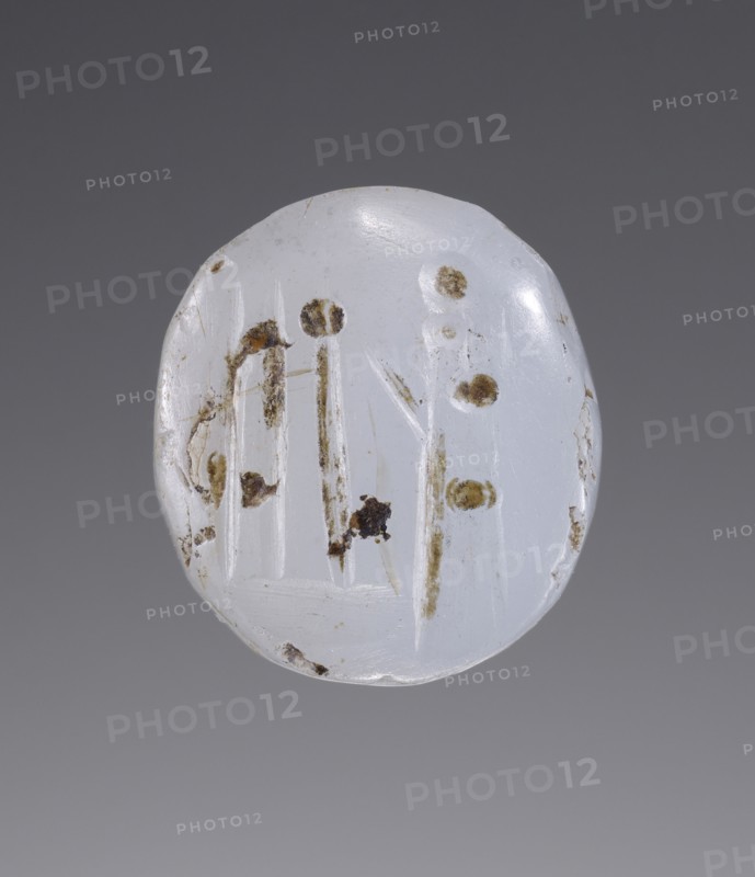 Faceted Pendant Stamp; Europe; 20th century?; Chalcedony; 2 x 1.4 x 1.5 cm, 13,16 x 9,16 x 5,8 in