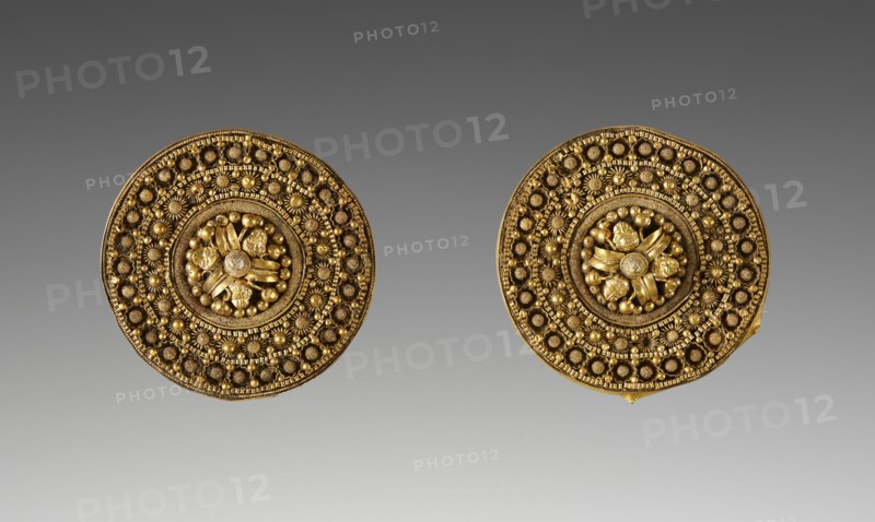 Pair of Disk Earrings; Etruria; late 6th century B.C; Gold; 4.2 cm, 1 5,8 in