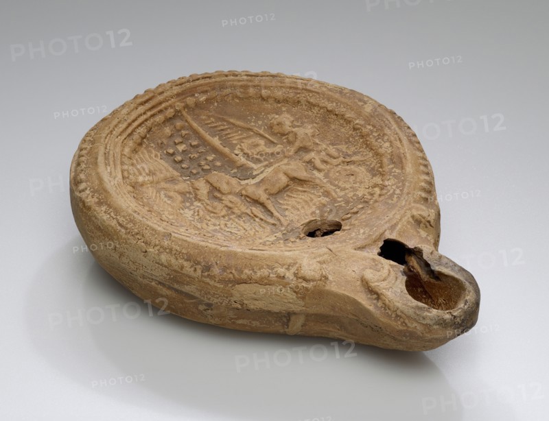 Lamp, Anatolia; 1st - 4th century; Terracotta; 2.5 x 8 x 10.5 cm, 1 x 3 1,8 x 4 1,8 in