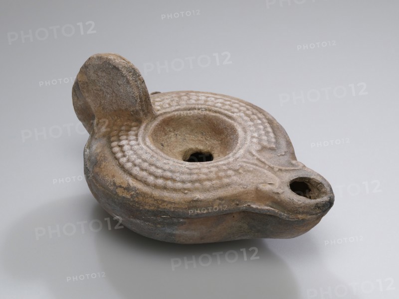 Lamp, South Anatolia, Anatolia; 1st - 4th century; Terracotta; 2.3 x 6 x 9 cm, 7,8 x 2 3,8 x 3 9,16 in