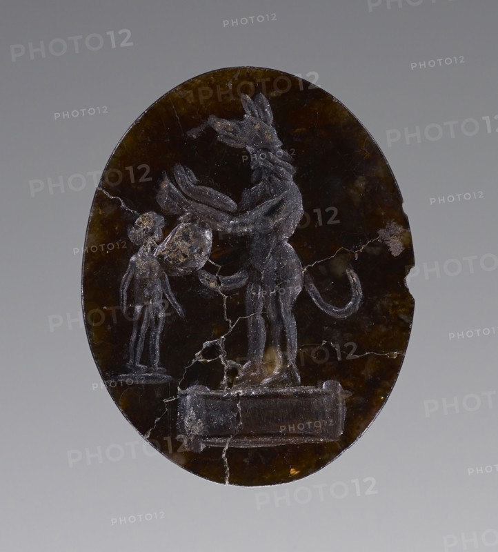 Engraved Gem, Roman Empire; 2nd - 4th century; Amber; 1.7 x 1.3 x 0.2 cm, 5,8 x 1,2 x 1,16 in