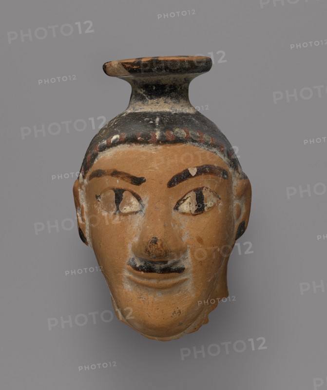 Attic Red-Figure Plastic Vase Fragment; Athens, Greece; 5th century B.C; Terracotta; 6.2 cm, 2 7,16 in