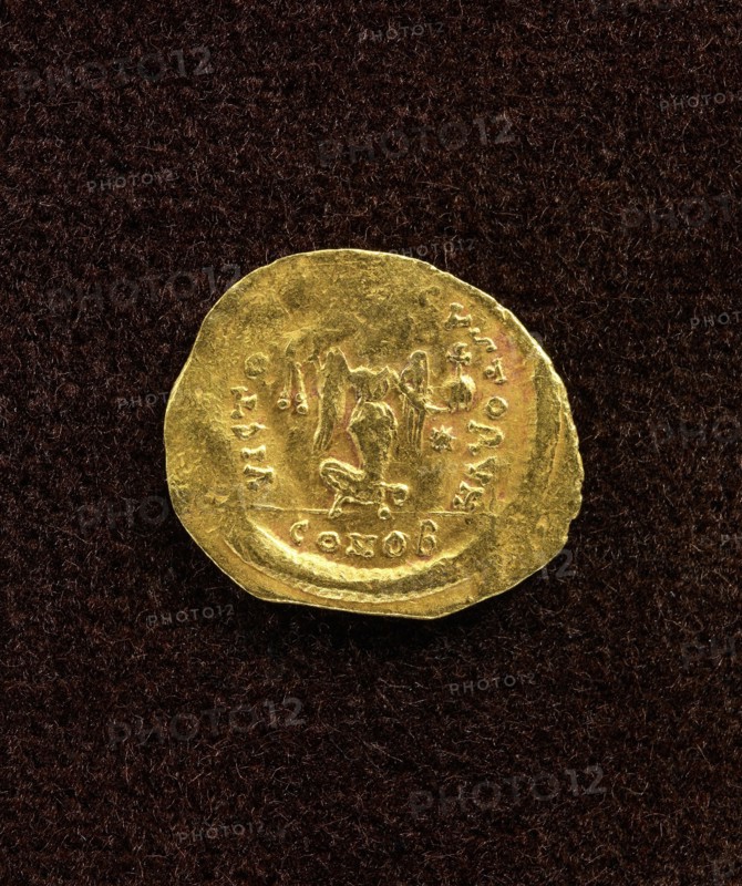 Coin; Constantinople, Asia Minor; 525 - 565; Gold