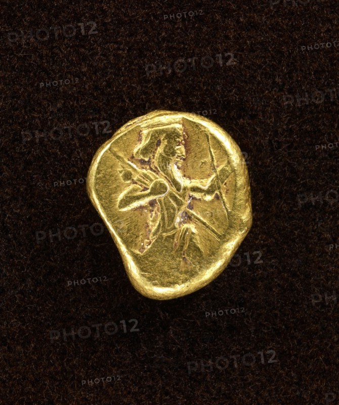 Daric; Persia; 5th - 4th century B.C; Gold; 0.0083 kg, 0.0183 lb
