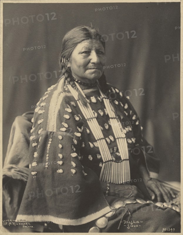 Tells Lie, Sioux; Adolph F. Muhr, American, died 1913, Frank A. Rinehart, American, 1861 - 1928, 1899; Platinum print