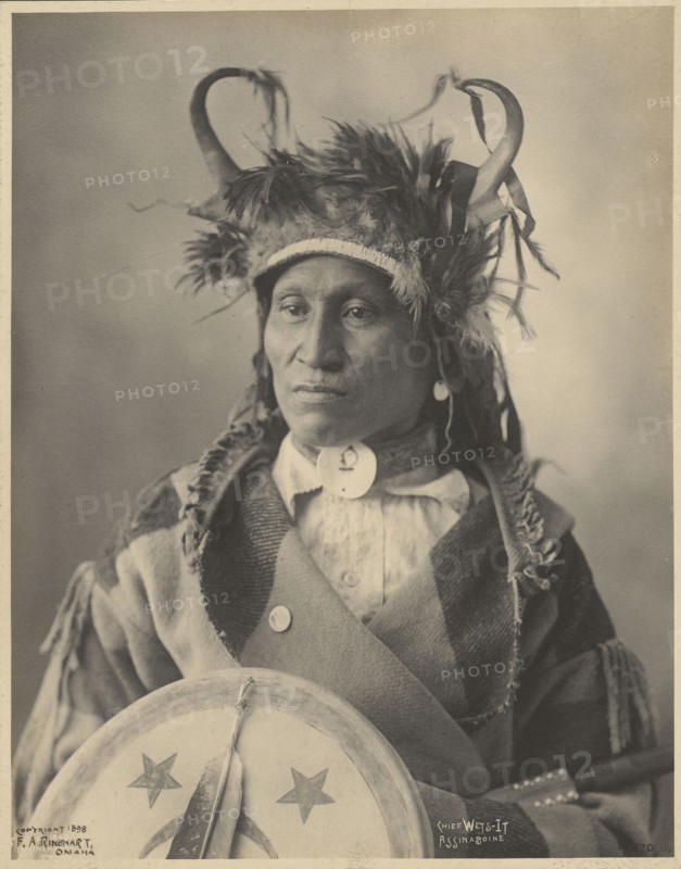 Chief Wets-It, Assiniboines; Adolph F. Muhr, American, died 1913, Frank A. Rinehart, American, 1861 - 1928, 1898; Platinum