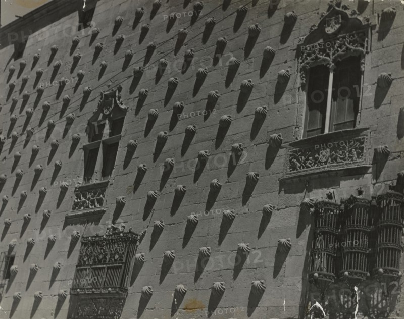 La Casa de las Conchas, Salamanca; Georg Reisner, German, 1911 - 1940, Salamanca, Spain; about 1937; Gelatin silver print