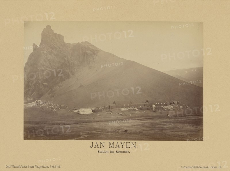 Jan Mayen, Station im Sommer;, Linienschiffs-Lieutenant, Richard Basso, German ?, active 1882 - 1883, Jan Mayen, Norway; 1882