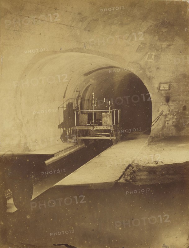 Chambre du Pont Notre Dame; Nadar, Gaspard Félix Tournachon, French, 1820 - 1910, 1861; Albumen silver print