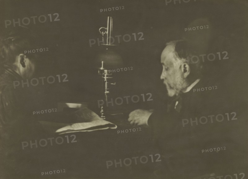 Louise Halévy Reading to Degas; Edgar Degas, French, 1834 - 1917, France; about 1895; Gelatin silver print; 28.7 x 39.7 cm
