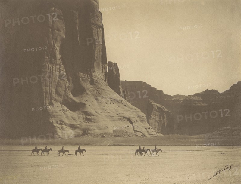Canyon de Chelly; Edward S. Curtis, American, 1868 - 1952, 1904; Gold toned platinum print; 24.8 x 32.4 cm 9 3,4 x 12 3,4 in