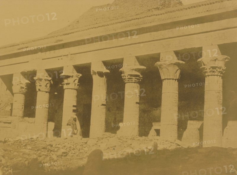 Phil?; galerie reliant les premiers Pylônes aux seconds; Maxime Du Camp, French, 1822 - 1894, Phil?, Egypt; negative April 13