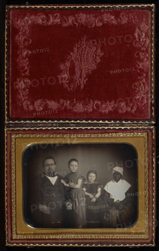 Father, Daughters, and Nurse; Thomas Martin Easterly, American, 1809 - 1882, about 1850; Daguerreotype, hand-colored