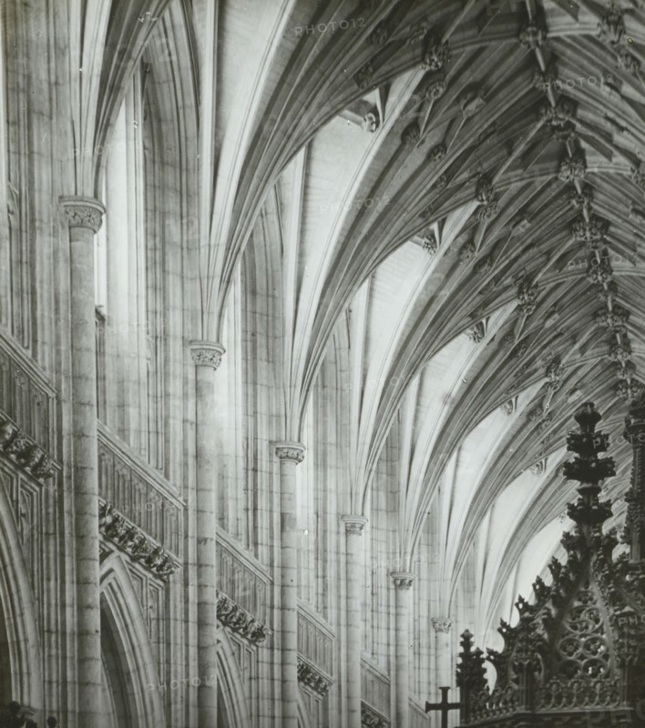 Wincester. Details of Nave Roof & Clerestory; Frederick H. Evans, British, 1853 - 1943, 1900; Lantern slide; 6.2 x 5.6 cm