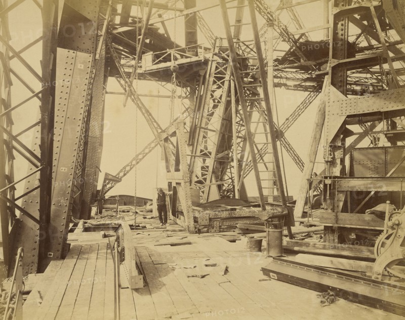 Platform and worker; Louis-Émile Durandelle, French, 1839 - 1917, 1888 - 1889; Albumen silver print