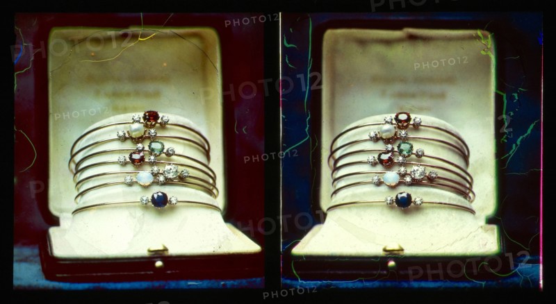 Gold bracelets with various precious gems; Lumière Brothers; about 1898; All-Chroma autochrome; 7.3 x 6.7 cm 2 7,8 x 2 5,8 in