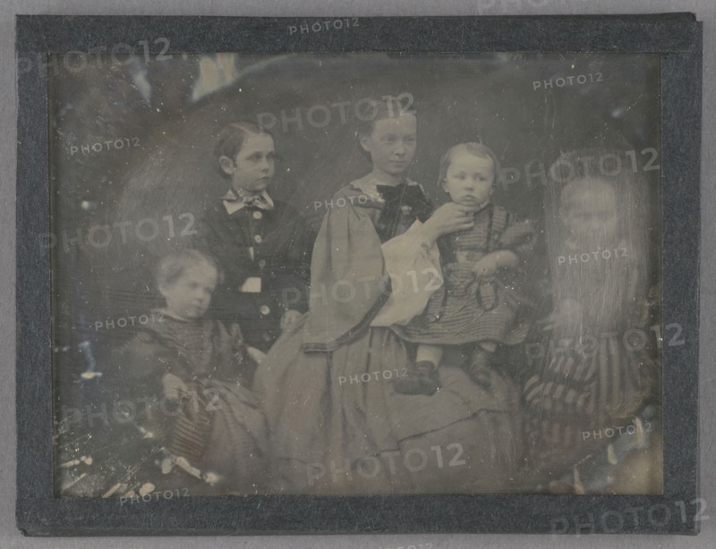 Portrait of a Woman with Her Four Children; Bertha Wehnert-Beckmann, German, 1815 - 1901, Germany; about 1858; Daguerreotype