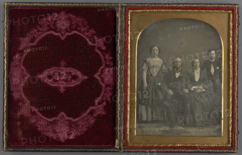 Group Portrait of an  Family; Harrison & Hill, American, active about 1840 - 1855, 1852 - 1859; Daguerreotype, hand-colored