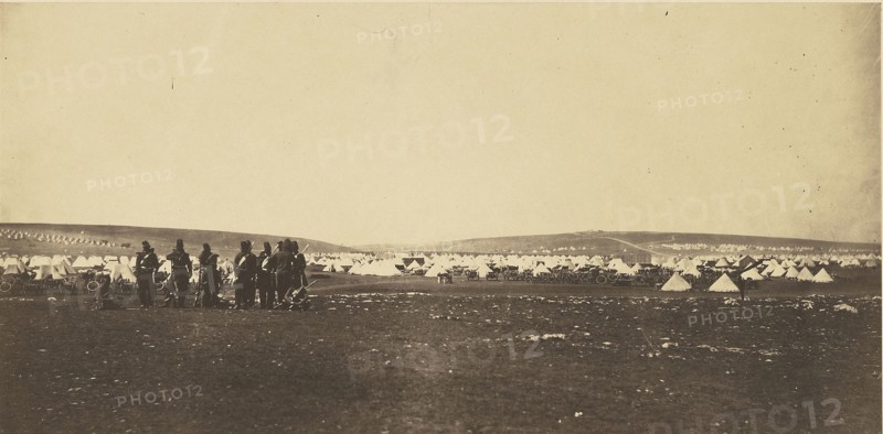 Picquet House, Cathcarts, Hill, from General Bosquets Quarters; Roger Fenton, English, 1819 - 1869, 1855; Salted paper print