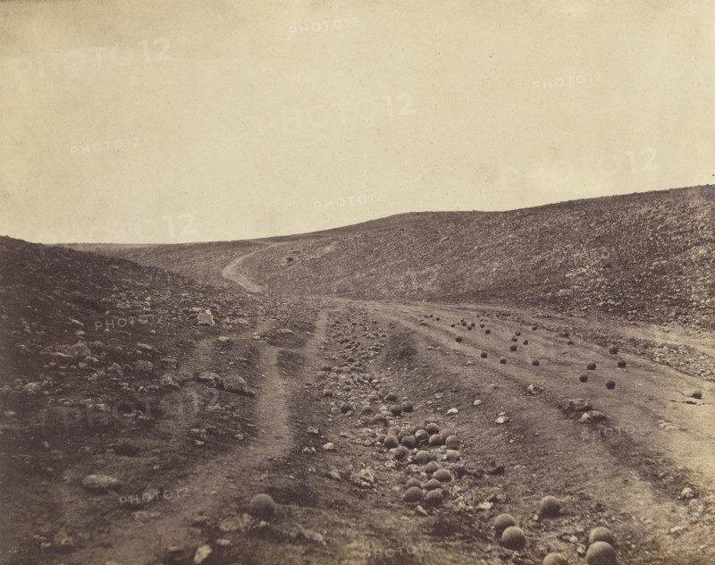Valley of the Shadow of Death; Roger Fenton, English, 1819 - 1869, Crimea, Ukraine; April 23, 1855; Salted paper print