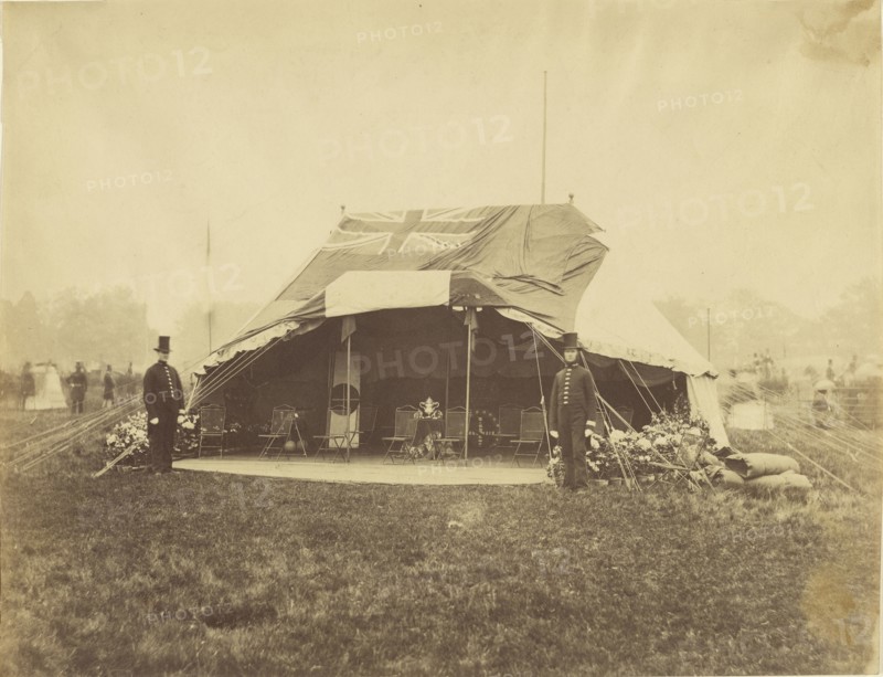 Queen Victoria's Pavillion; Roger Fenton, English, 1819 - 1869, July 1860; Albumen silver print