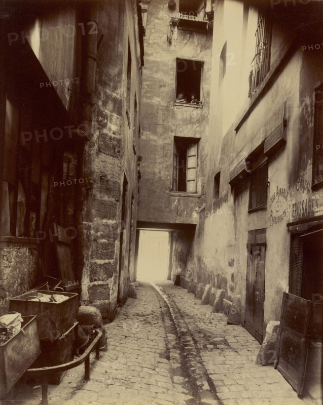 Corner of the rue de Seine and the rue de l'Echaudé; Eugène Atget, French, 1857 - 1927, 1924; Gelatin silver printing-out paper