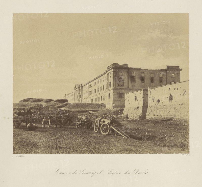 Barracks of Sebastopol. Entry to the Docks., Caserne de Sevastopol. Entree des Docks, Léon-Eugène Méhédin, French, 1828 - 1905