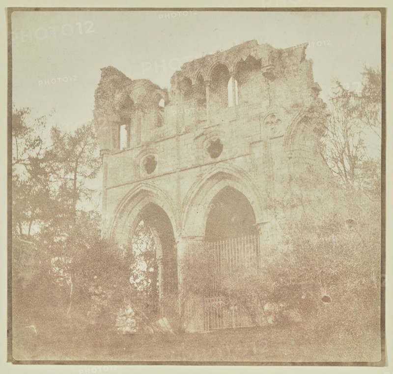 Dryburgh Abbey, Tomb of Sir Walter Scott; William Henry Fox Talbot, English, 1800 - 1877, Berwickshire, Scotland; October 1844
