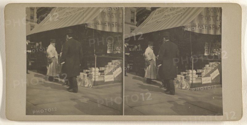 Newspaper stand, Albany, N.Y; Julius M. Wendt, American, active 1900s - 1910s, 1900s; Gelatin silver print