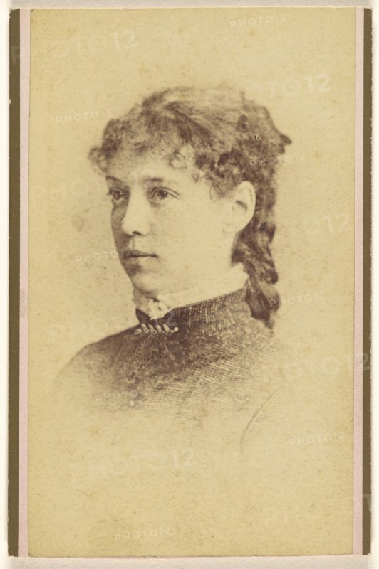 young woman in 3,4 profile, printed in vignette-style; Hastings & White & Fisher; about 1885; Albumen silver print