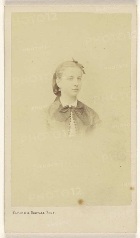 French woman, printed in vignette-style; Bayard & Bertall; about 1862; Albumen silver print